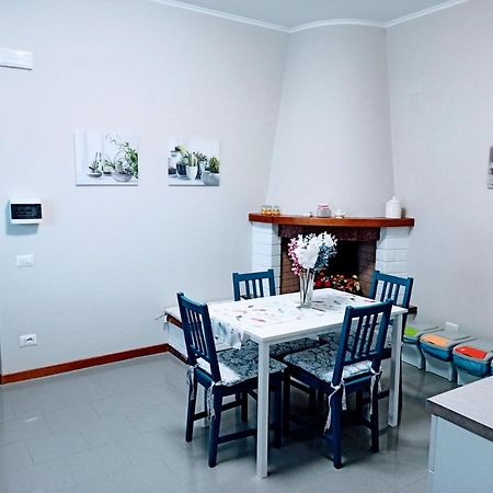 La Finestra Su Spello Apartamento Exterior foto
