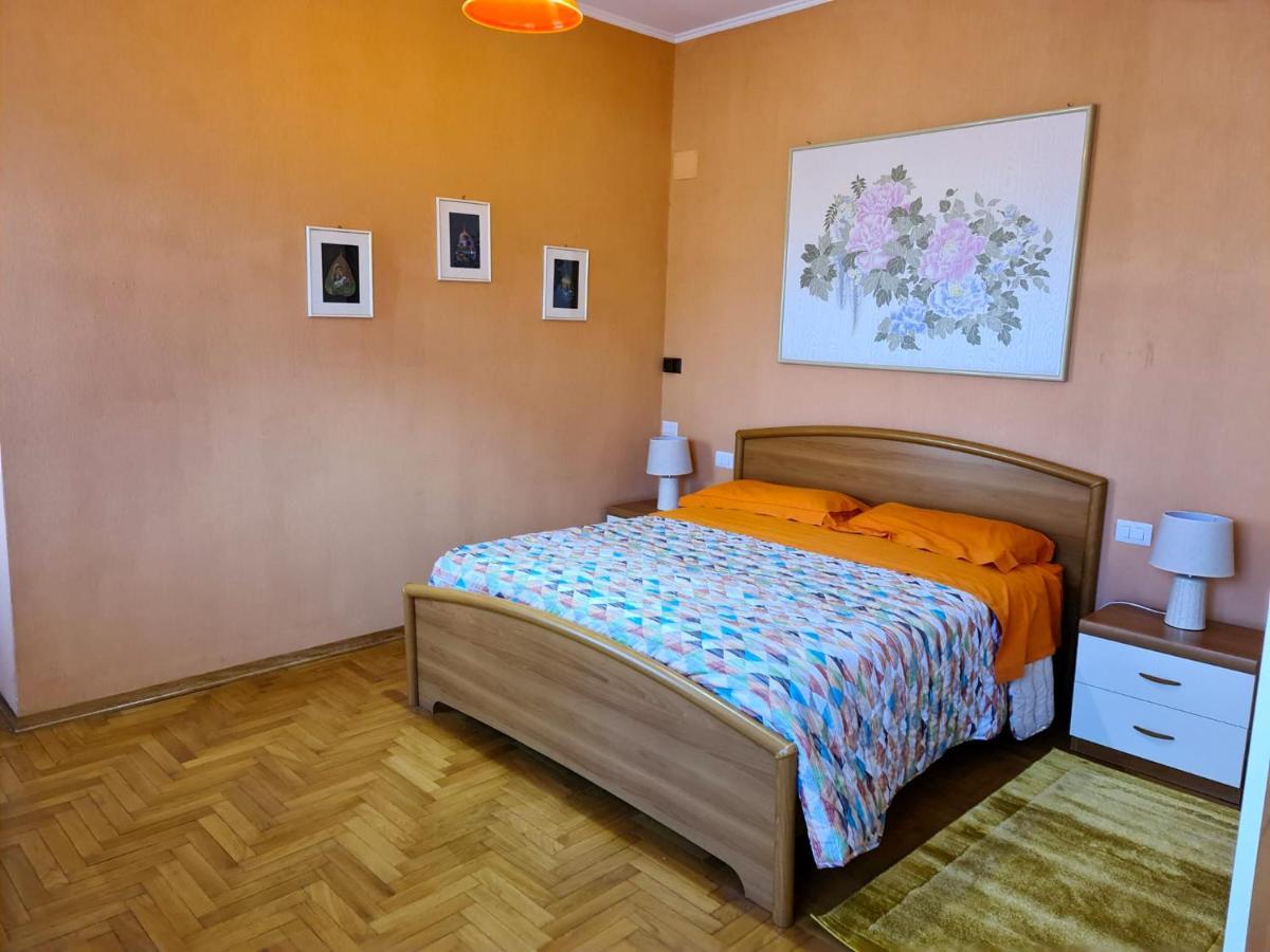 La Finestra Su Spello Apartamento Exterior foto