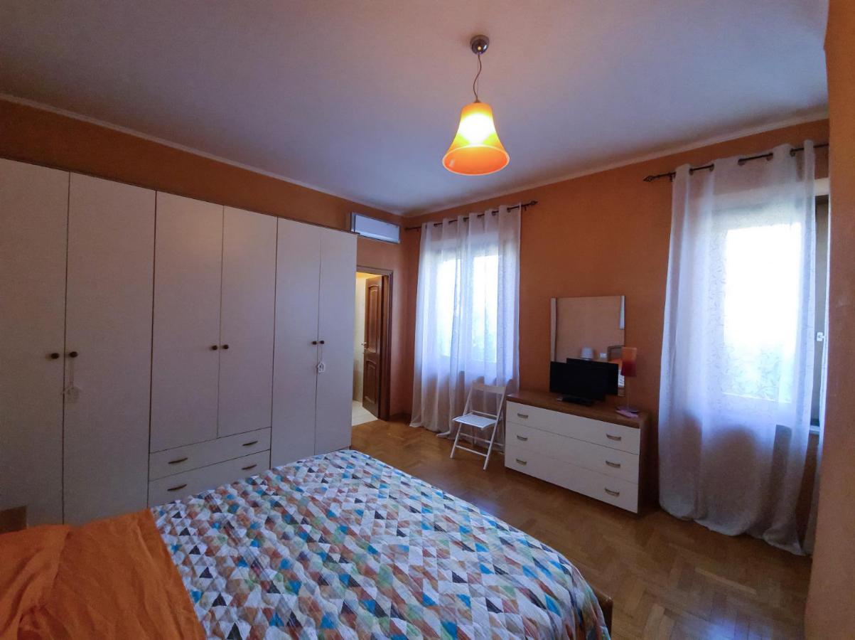 La Finestra Su Spello Apartamento Exterior foto